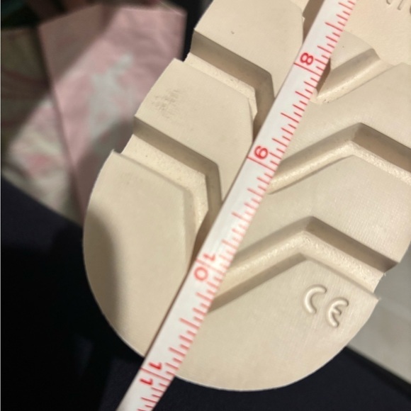 Vionic Kensley Loafers Black Patent Leather 8.5 Arch Support White Lug Sole - Picture 9 of 10